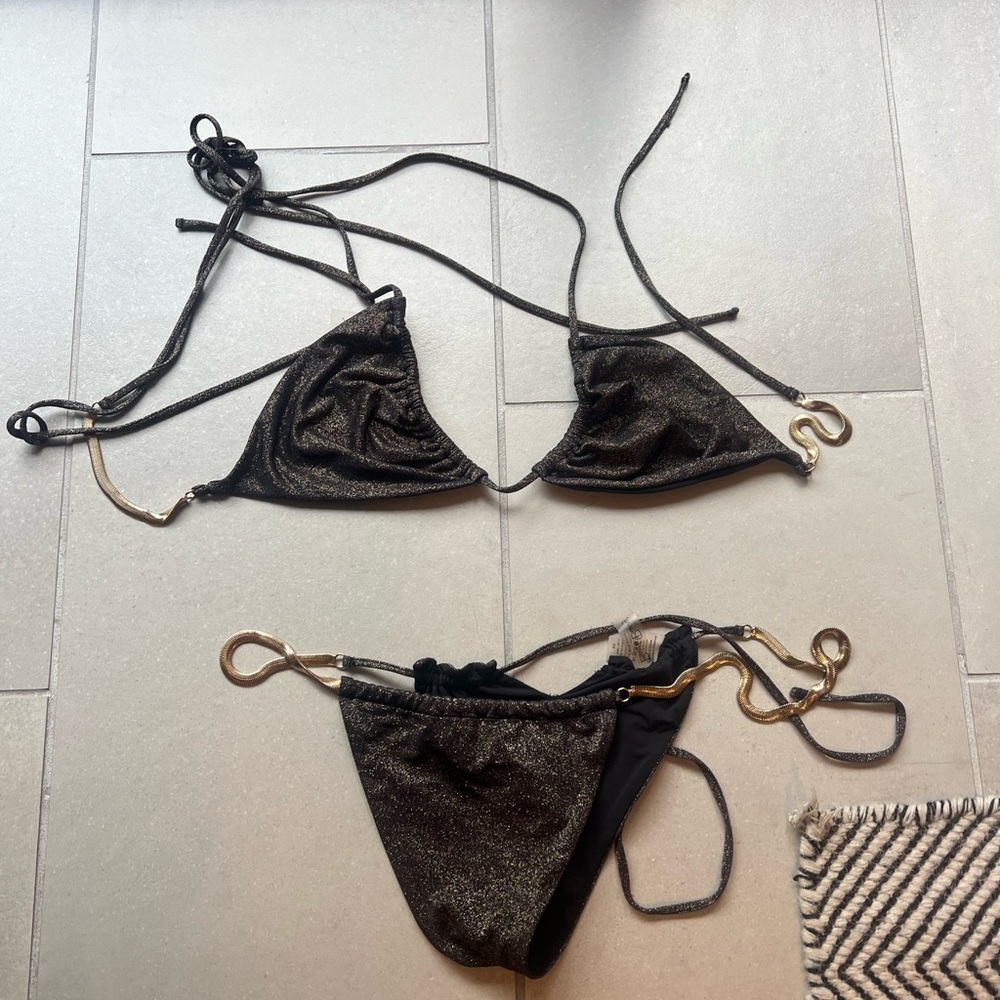 Beach Bunny Bikini. Too big. Sz S top / M bottom